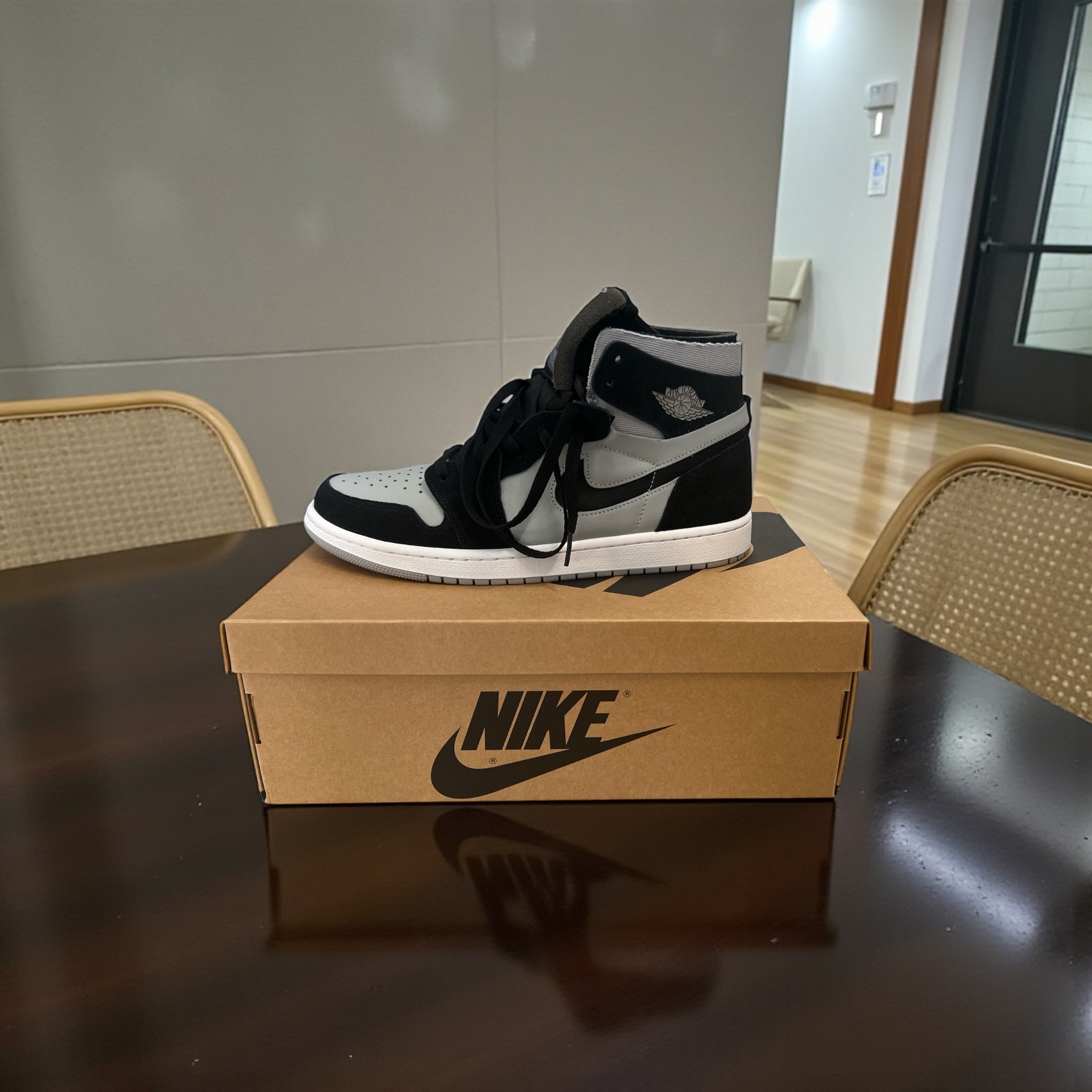 Nike Air Jordan 1 Zoom Air CMFT Black Light Smoke Grey (Pre-Owned)